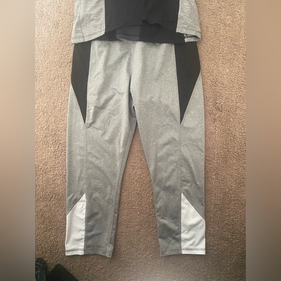 Athletic set - Picture 4 of 5